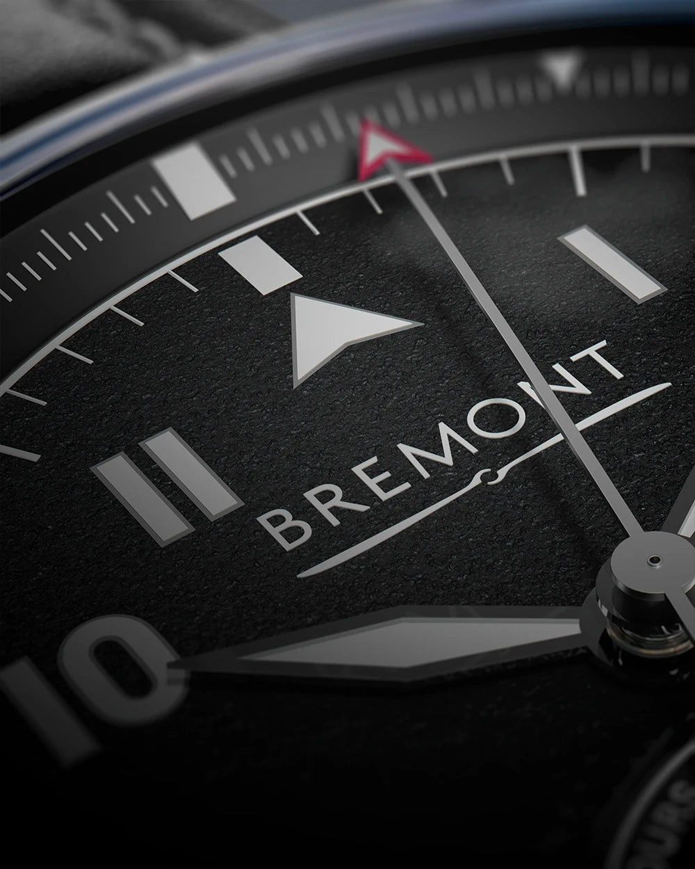 Designed to be highly legible, Bremont pilot watches feature clear, easy to read numerals and markings on the dial.